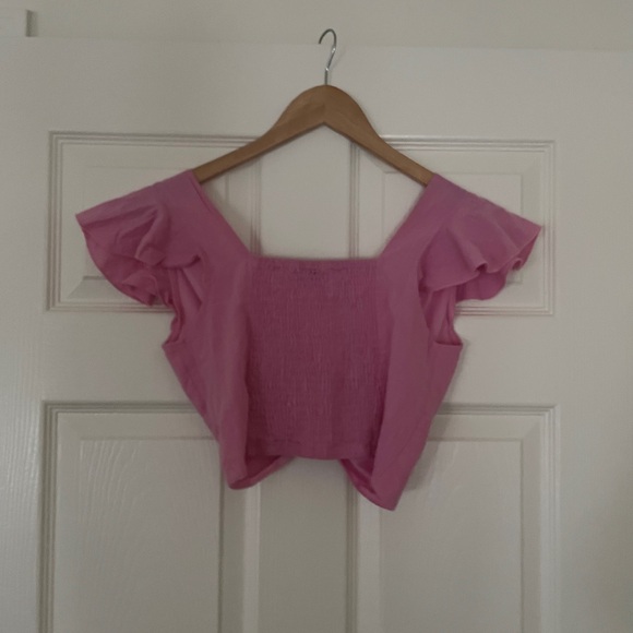 Twist Front Crop Top - Picture 2 of 3
